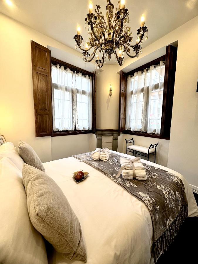 Claren'S Boutique Rooms Кангас-дель-Нарсеа Экстерьер фото